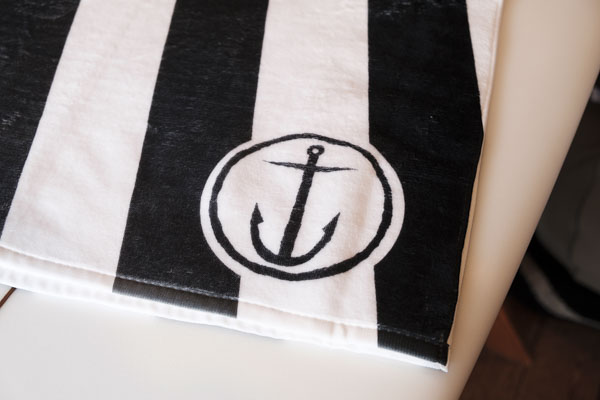 Captain Fin Towel